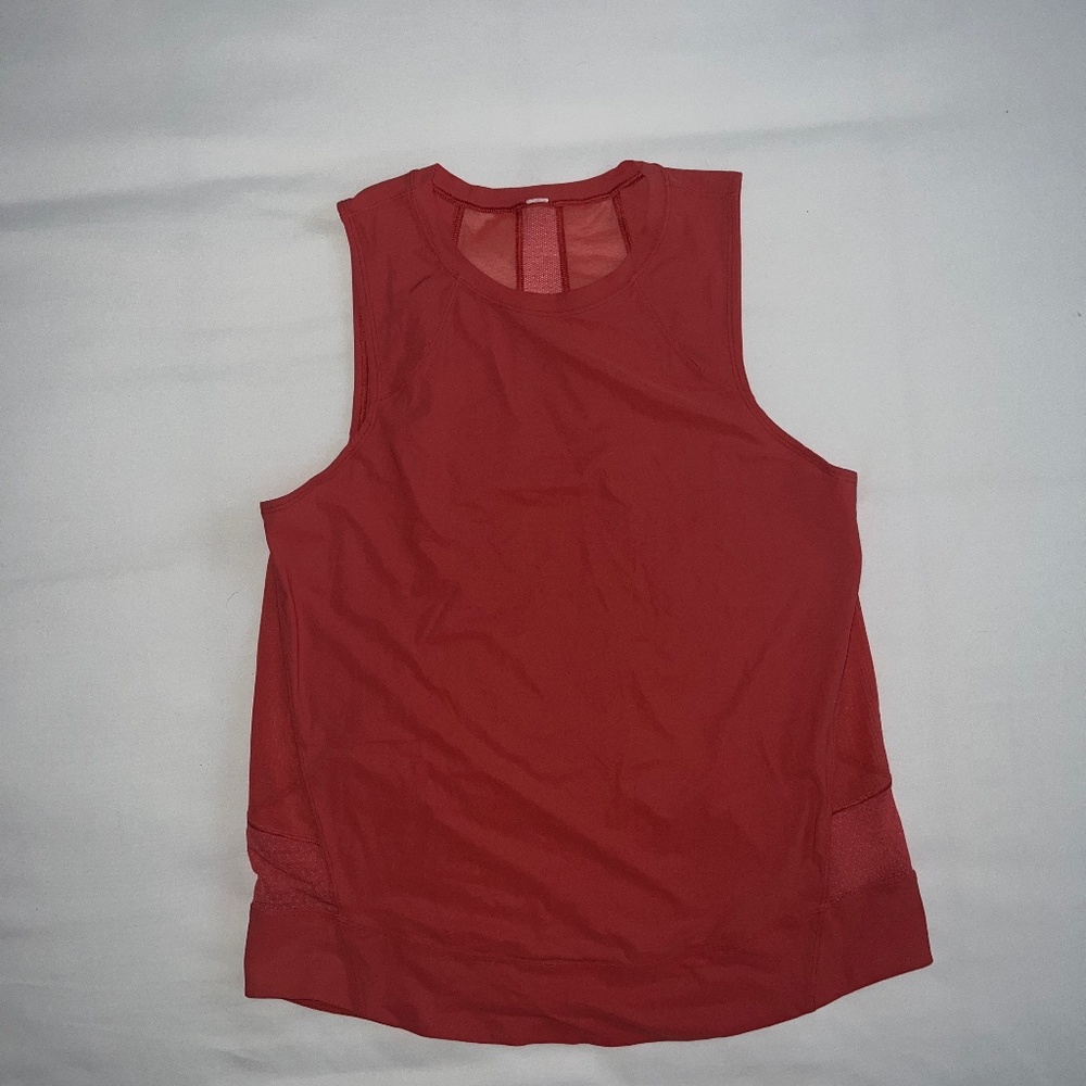Lululemon size 6 racerback top